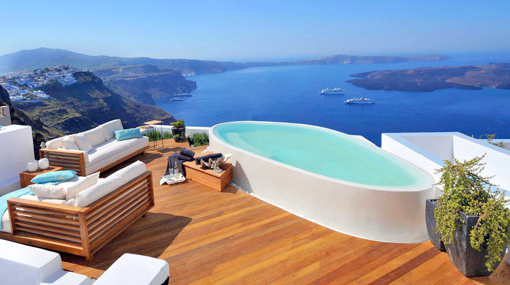 Aqua Luxury Suites