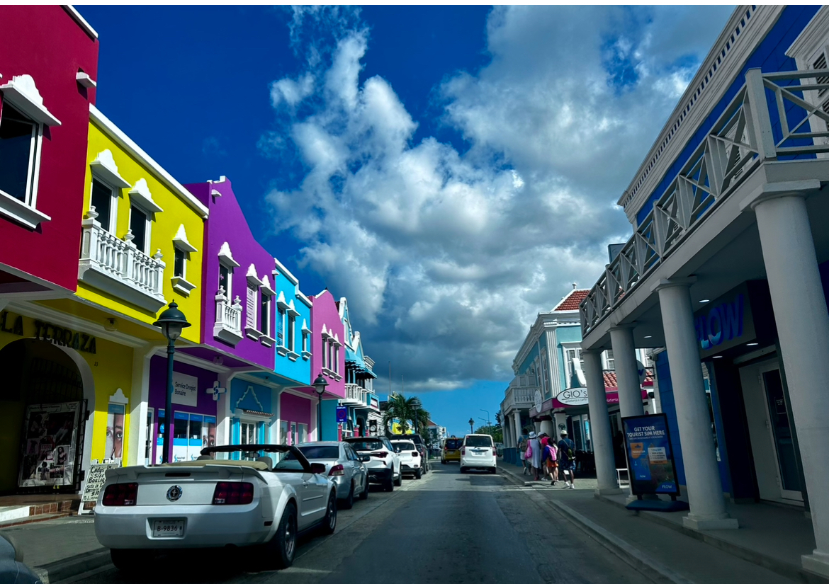 Bonaire - hlavní město Kralendijk